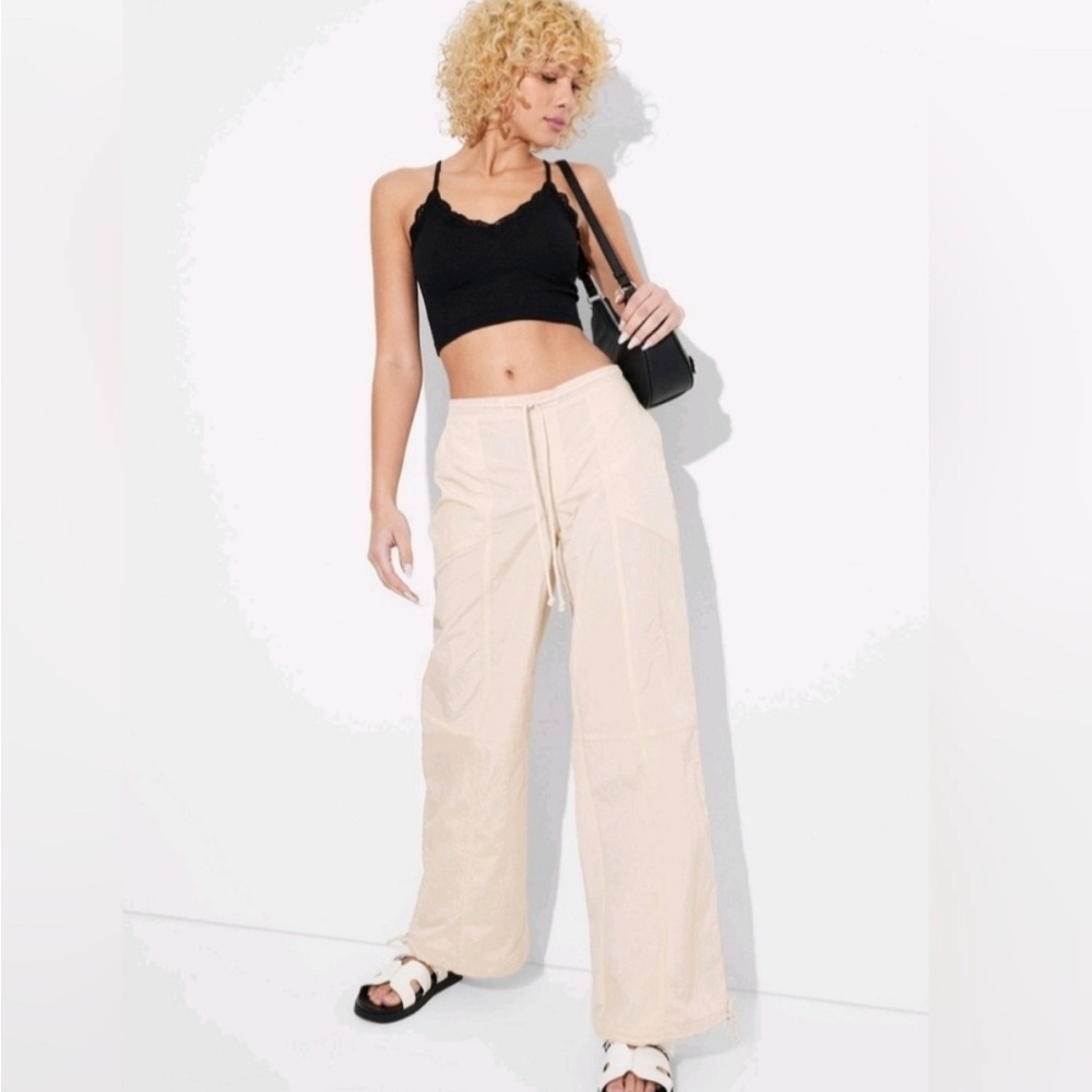 NWT Wild Fable Parachute Pants Drawstring Waist Mid Rise Cream / Ivory Size S